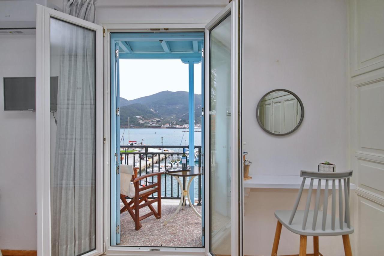 Molos House Skopelos Town Bagian luar foto